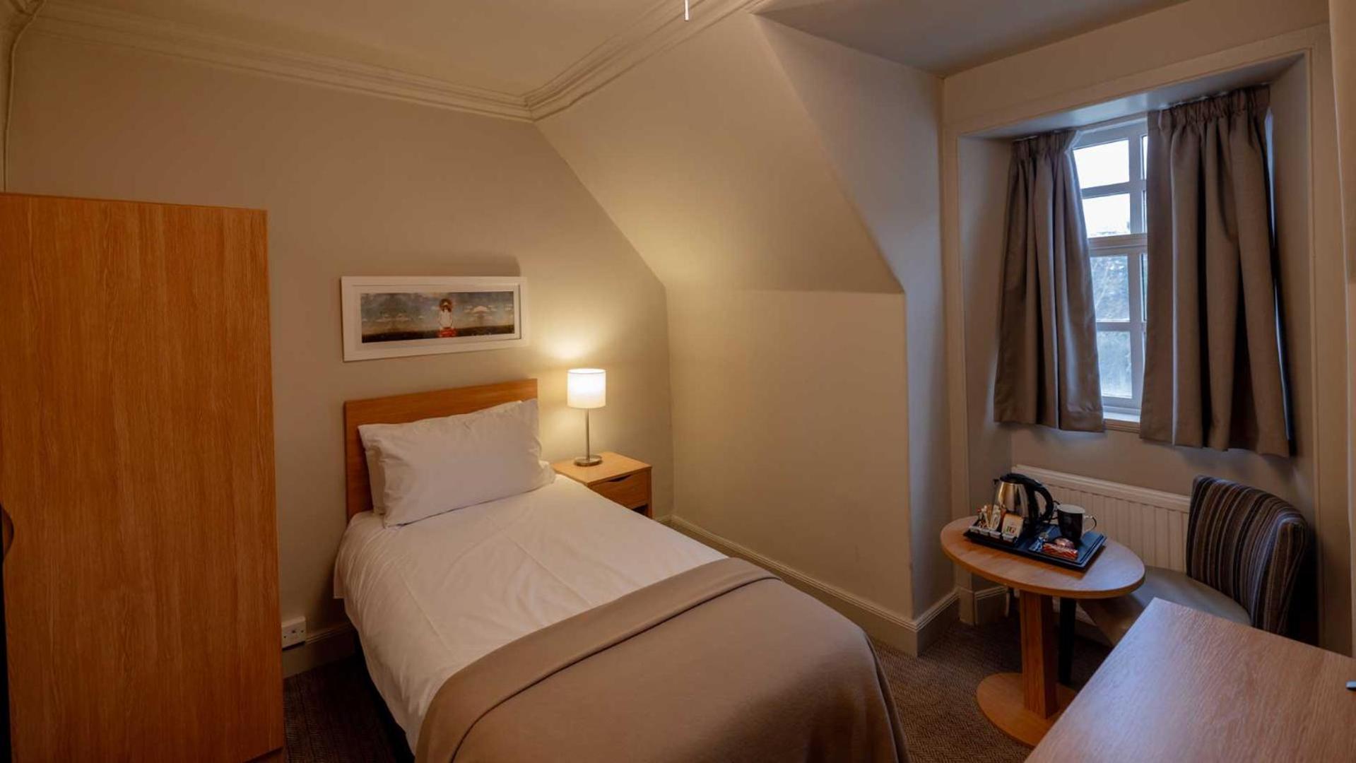 The Tarbet Hotel Екстер'єр фото